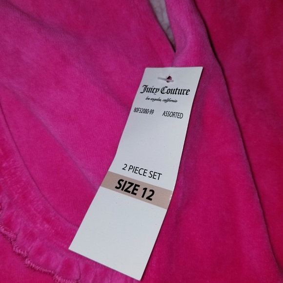SOLD. Girls Juicy Cotoure hot pink velvet - Picture 7 of 7